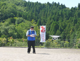 ドローンを操縦する船引高校生